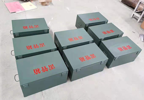大城炸药箱和雷管箱一般是怎么存放的？